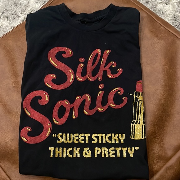 NEW Silk Sonic Sweet, Sticky Thick & Pretty official concert t-shirt tee Vegas - Picture 5 of 9